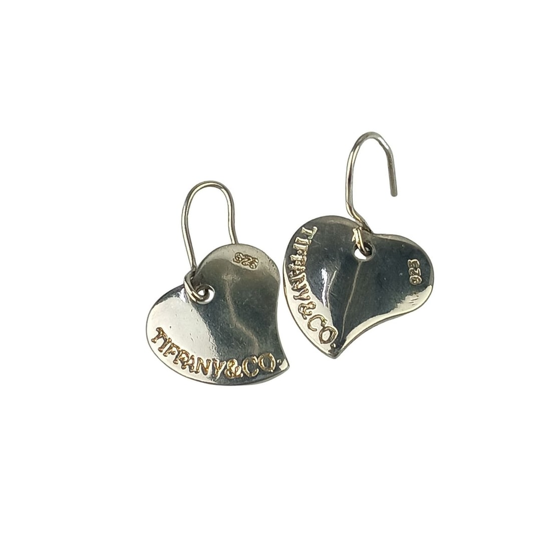 TIFFANY & Co. Tiffany Curved Heart Earrings, Sterling Silver (SV925), Women's: --- Catalog ---Category: SizeWeight: 3.9g / 0.13oz.Size (HxWxD): 15.00mm x 16.00mm / 0.59'' x 0.63''Category: DesignType: Drop earringsColor: SilverGender: WomenMaterial: Silver 925Category: GeneralBr