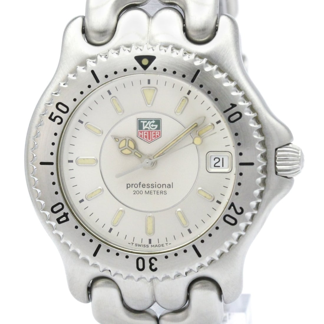 TAG HEUER Sel Professional 200M Quartz Mens Watch WG111B Polished: --- Catalog ---Category: SizeCase Diameter: 38mm / 1.5''Category: DesignType: WristwatchStyle: Dress/FormalGender: MenColor (Dial): SilverMaterial (Band): Stainless steelMaterial (Case): Stainless ste