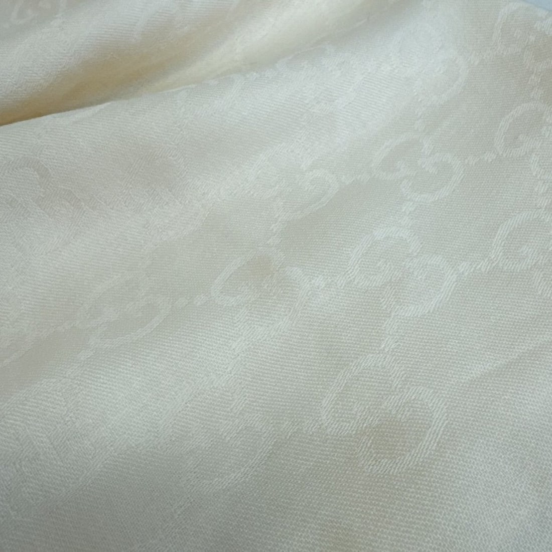 GUCCI GG Scarf, White - 4