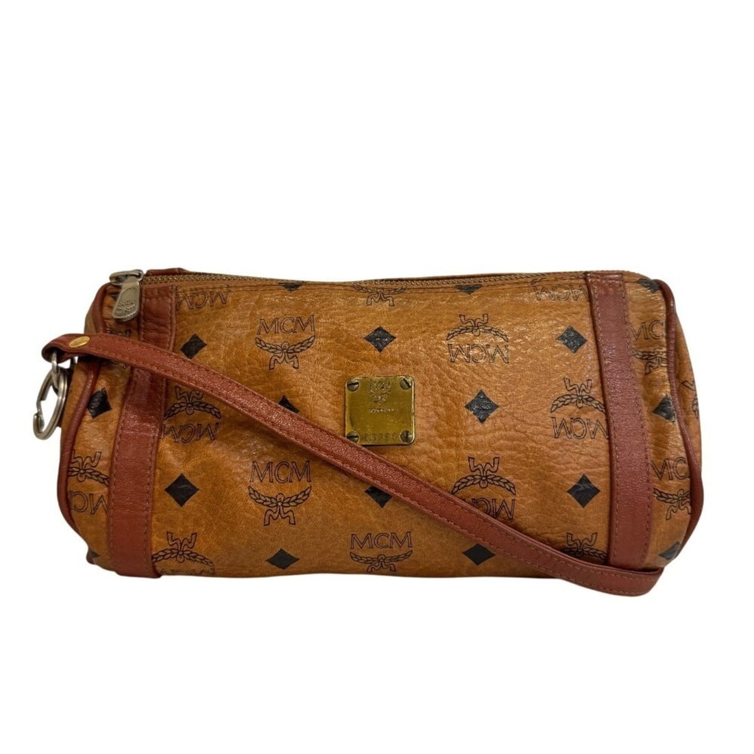 MCM Monogram Leather Shoulder Bag, Brown: --- Catalog ---Category: SizeSize (HxWxD): 13cm x 20cm x 10cm / 5.11'' x 7.87'' x 3.93''Category: DesignType: Shoulder bagColor: BrownGender: WomenMaterial: Leather Category: GeneralBrand: MCM---