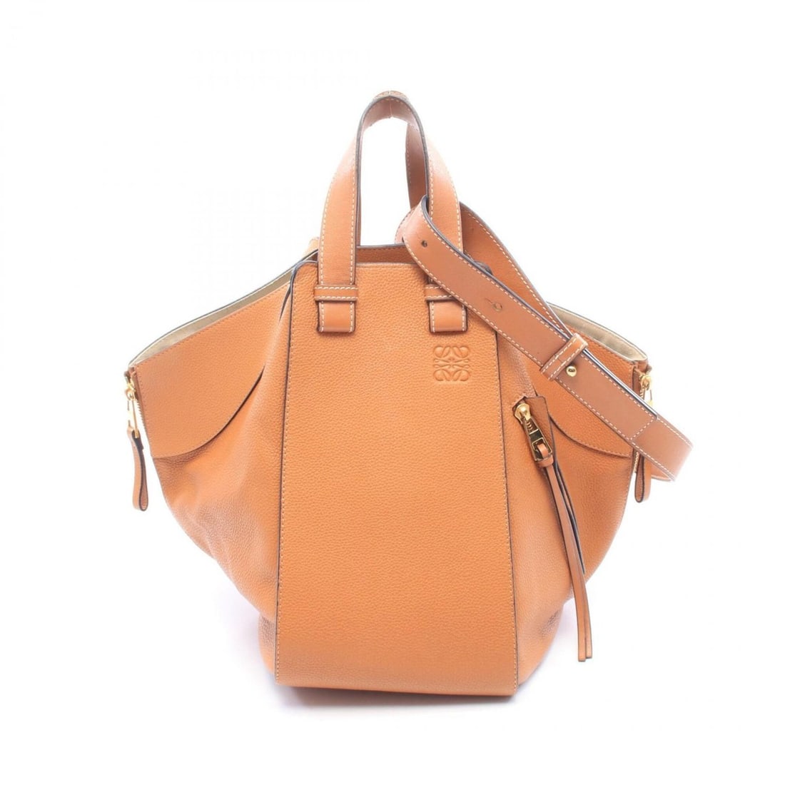 Loewe Hammock Medium 2-Way Handbag, Leather, Women's, Brown: --- Catalog ---Category: SizeSize (HxWxD): 27cm x 16cm x 30cm / 10.62'' x 6.29'' x 11.81''Category: DesignType: HandbagColor: BrownGender: WomenMaterial: Leather Category: GeneralBrand: Loewe--- Item 