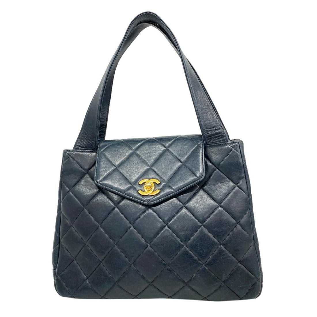 Chanel Matelassé Lambskin Handbag, Black, Women's, OP013721: --- Catalog ---Category: SizeSize (HxWxD): 23cm x 30cm x 9cm / 9.05'' x 11.81'' x 3.54''Category: DesignType: HandbagColor: BlackGender: WomenMaterial: Leather Hardware Color: GoldLeather/Fur Type: La