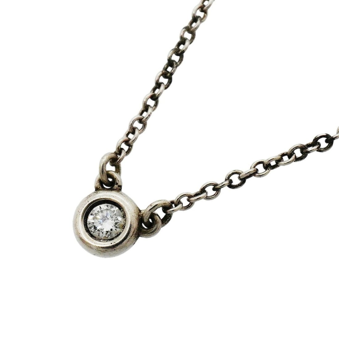 Tiffany & Co. By the Yard Necklace, 1PD (One Diamond), Sterling Silver 925, Women's: --- Catalog ---Category: SizePendant Size: 4.8mm x 4.3mm / 0.18'' x 0.16''Neck Circumference: 41.5 cm / 16.33''Category: DesignStone: DiamondGender: WomenMaterial: Silver 925Necklace Type: NecklaceCat