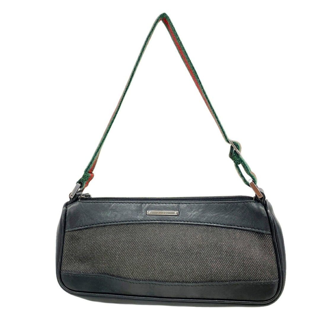 Gucci Sherry Line Handbag 92820 Denim Black Women's OP018382: --- Catalog ---Category: SizeSize (HxWxD): 9.5cm x 21cm x 5.5cm / 3.74'' x 8.26'' x 2.16''Category: DesignType: HandbagColor: BlackGender: WomenMaterial: Denim Hardware Color: SilverCategory: GeneralM