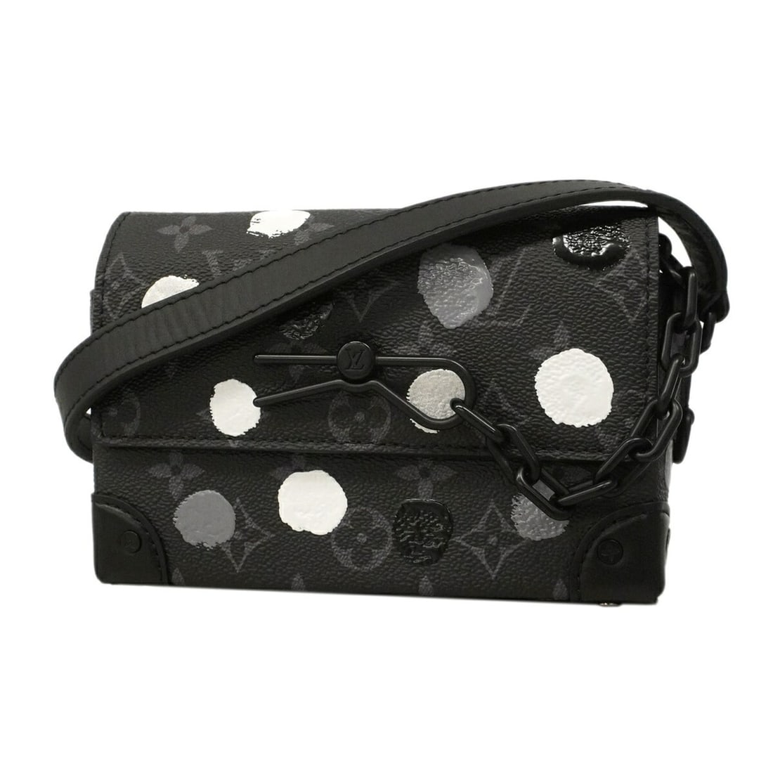 Louis Vuitton Shoulder Bag Monogram Eclipse LV x YK Steamer Wearable Wallet M81935 Black Men's: --- Catalog ---Category: SizeSize (HxWxD): 12.5cm x 17.5cm x 6cm / 4.92'' x 6.88'' x 2.36''Category: DesignType: Shoulder bagColor: BlackGender: MenCategory: GeneralMPN: M81935Brand: Louis Vuitton--- 
