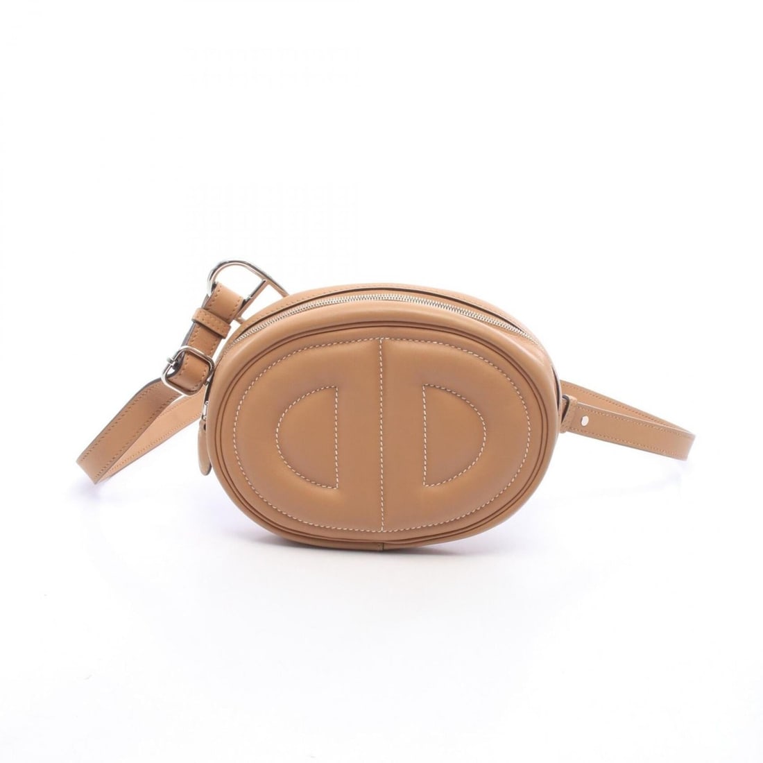Hermes In-the-Loop Belt Bag Verso Chai Mauve Sylvestre Waist Body Handbag Leather Veau Swift Women's: --- Catalog ---Category: SizeSize (HxWxD): 14cm x 19cm x 4cm / 5.51'' x 7.48'' x 1.57''Category: DesignType: Fanny packColor: BrownGender: WomenMaterial: Swift leather Category: GeneralBrand: Hermes--