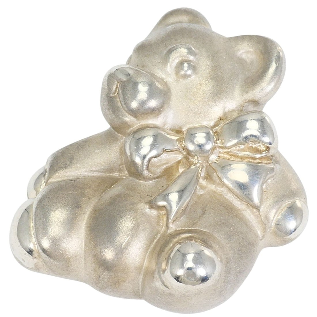 Tiffany & Co. Teddy Bear Silver Pendant Top, Total Weight 4.1g, Like New Condition.: --- Catalog ---Category: SizeWeight: 4.1g / 0.14oz.Pendant Size: 18mm x 15mm / 0.7'' x 0.59''Category: DesignGender: WomenMaterial: Silver 925Pendant Type: PendantNecklace Type: PendantCategory: Gener