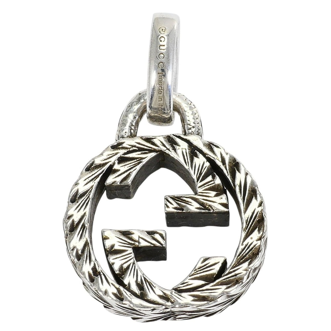 Gucci Interlocking G Arabesque Silver Pendant Top, Total Weight 2.3g, Like New Condition.: --- Catalog ---Category: SizeWeight: 2.3g / 0.08oz.Pendant Size: 20mm x 13mm / 0.78'' x 0.51''Category: DesignGender: WomenMaterial: Silver 925Pendant Type: PendantNecklace Type: PendantCategory: Gene
