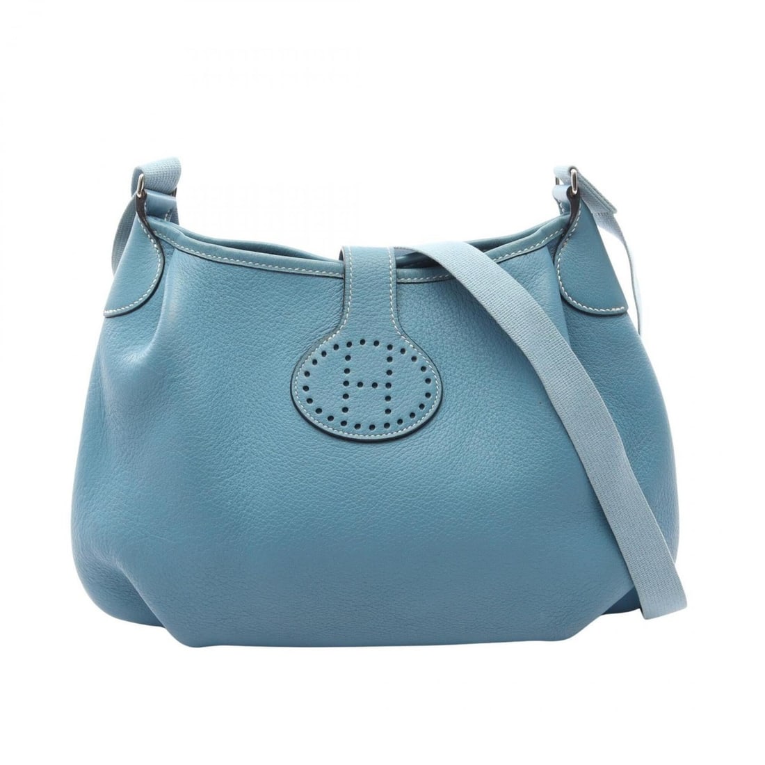 Hermes Rodeo Deux Shoulder Bag/Handbag, Leather, Fjord Pattern, Blue Tone: --- Catalog ---Category: SizeSize (HxWxD): 26cm x 25cm x 3cm / 10.23'' x 9.84'' x 1.18''Category: DesignType: Handbag, Shoulder bagColor: Blue, Blue jeanGender: WomenMaterial: Fjord leather , Leather 