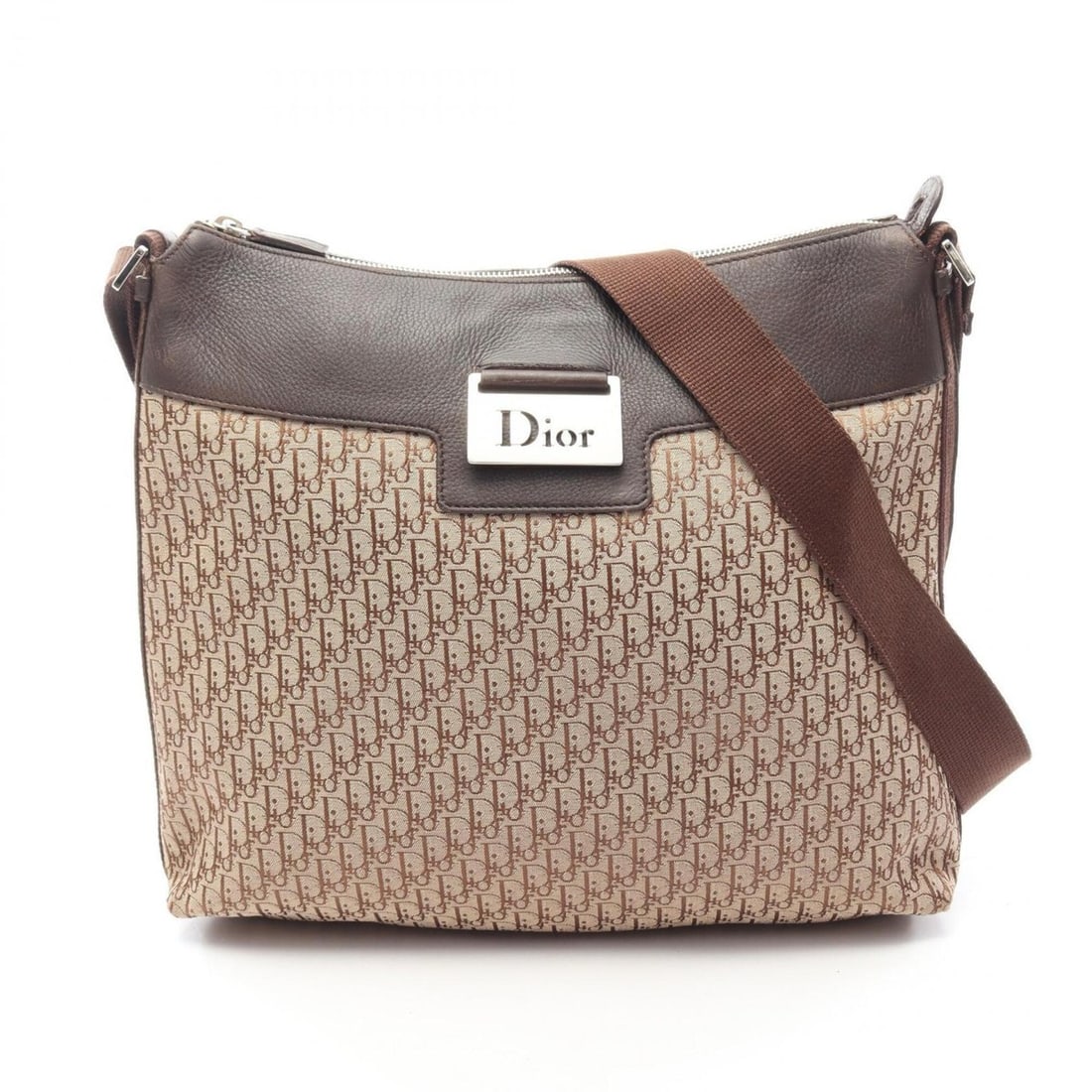 Christian Dior Dior Street Chic Trotter Shoulder Bag/Handbag, Canvas and Leather, Women's,: --- Catalog ---Category: SizeSize (HxWxD): 30cm x 34cm x 8cm / 11.81'' x 13.38'' x 3.14''Category: DesignType: Handbag, Shoulder bagColor: Beige, BrownGender: WomenMaterial: Canvas , Leather Category: