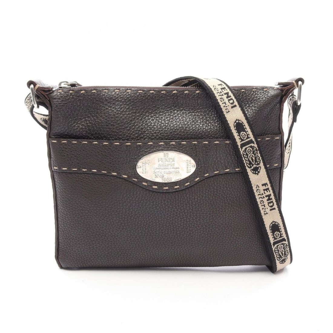 Fendi Selleria Shoulder Bag/Handbag, Leather, Women's, Brown, 8BT092: --- Catalog ---Category: SizeSize (HxWxD): 20cm x 24.5cm x 2.5cm / 7.87'' x 9.64'' x 0.98''Category: DesignType: Handbag, Shoulder bagColor: BrownGender: WomenMaterial: Leather Category: GeneralMPN: 8