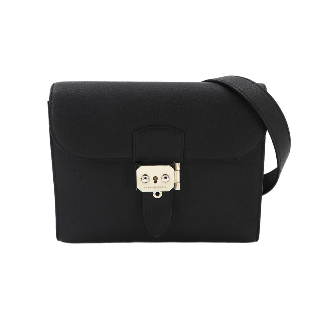 Hermes Sack à Depeche 21 Shoulder Handbag, Togo Leather, Black, B Stamp.: --- Catalog ---Category: SizeSize (HxWxD): 17cm x 20.5cm x 4cm / 6.69'' x 8.07'' x 1.57''Category: DesignType: Shoulder bagColor: BlackGender: WomenMaterial: Togo leather Category: GeneralBrand: Herme