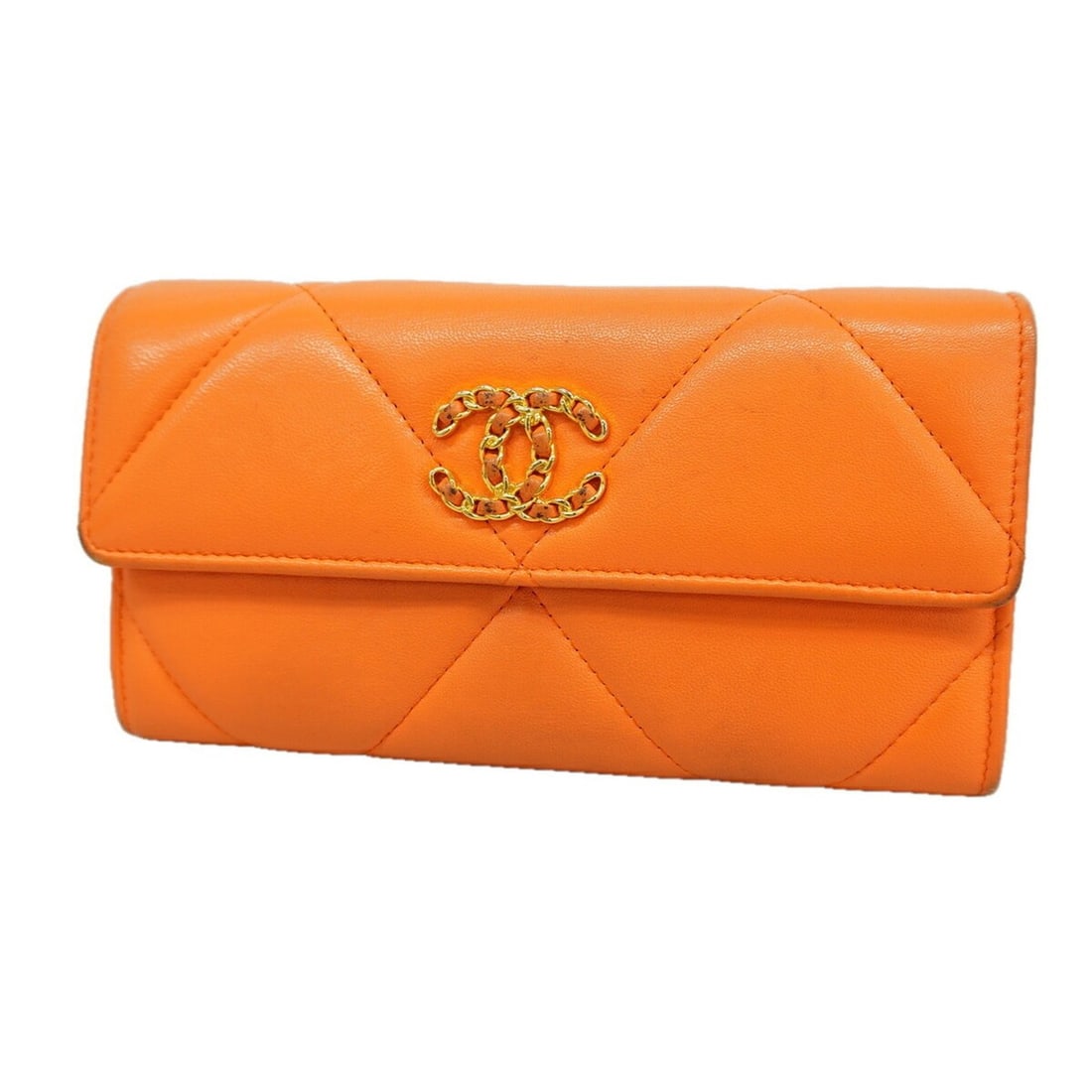 Chanel Long Wallet, 19, Lambskin, Orange, Women's: --- Catalog ---Category: SizeSize (HxWxD): 11cm x 19.5cm x 2.5cm / 4.33'' x 7.67'' x 0.98''Category: DesignType: Long wallet (bi-fold)Color: OrangeGender: WomenMaterial: Leather Leather/Fur Type: Lamb