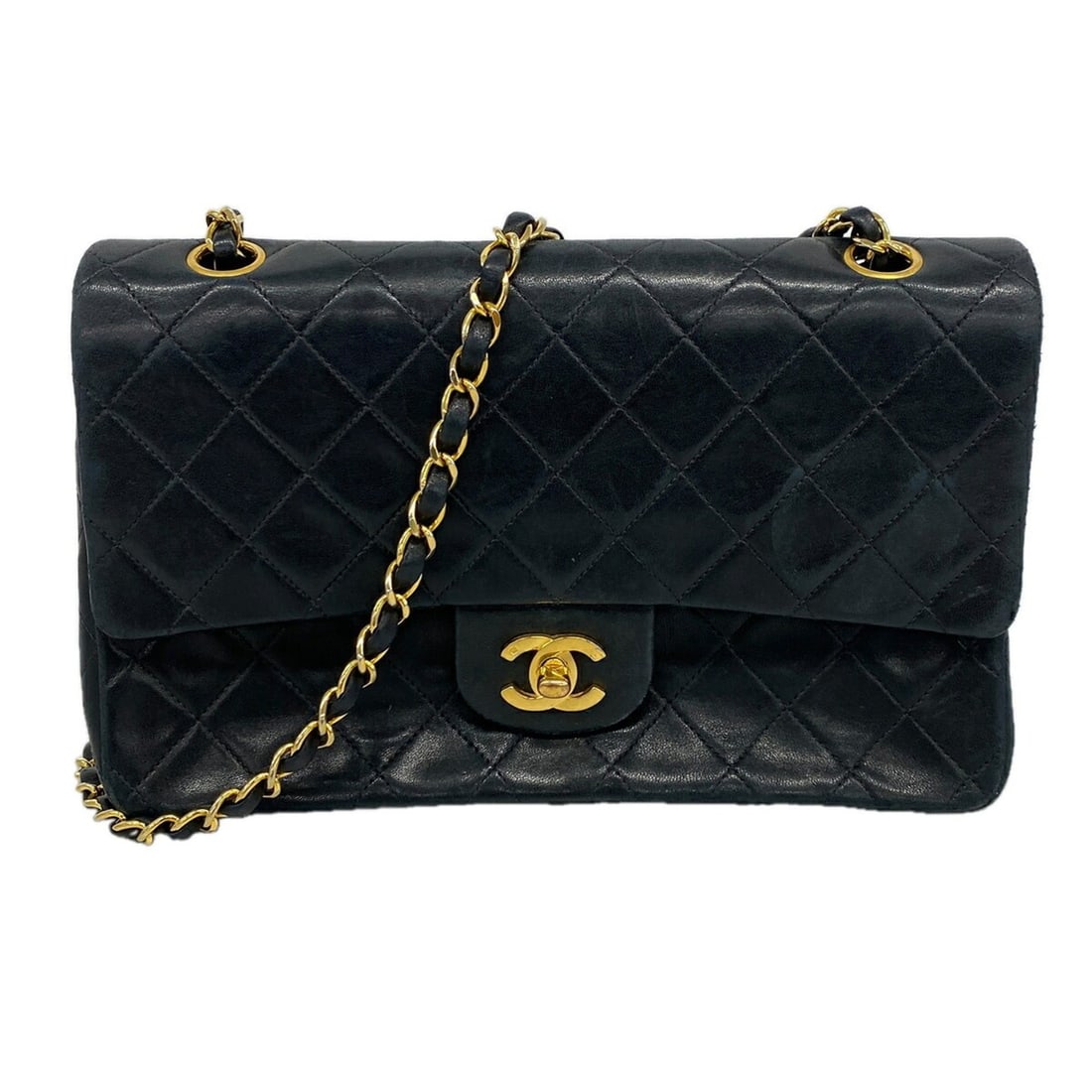 Chanel Matelassé Shoulder Bag, Double Flap, Chain, Lambskin, Black, Women's: --- Catalog ---Category: SizeSize (HxWxD): 17cm x 25.5cm x 7cm / 6.69'' x 10.03'' x 2.75''Category: DesignType: Shoulder bagColor: BlackGender: WomenMaterial: Leather Hardware Color: GoldLeather/Fur T