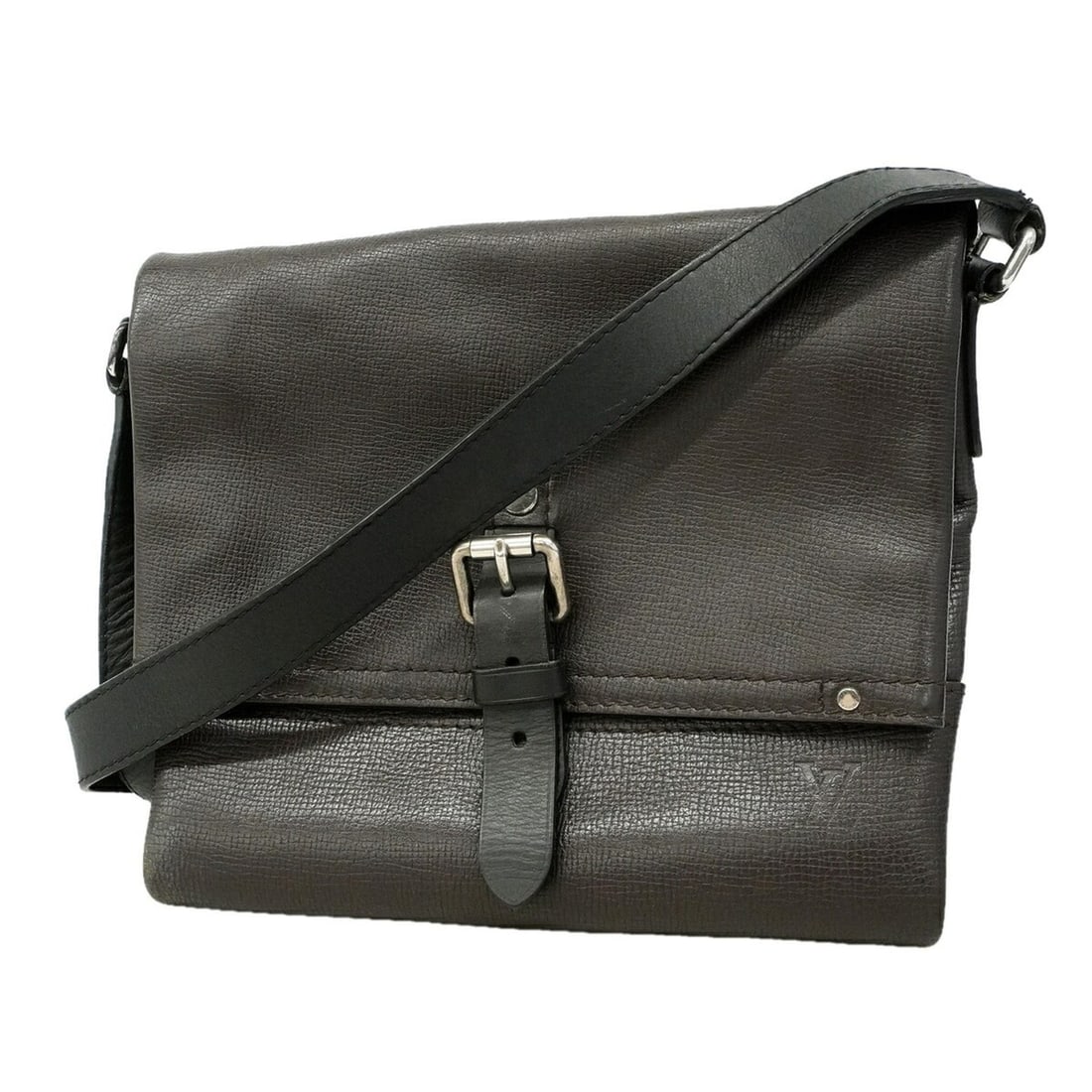 Louis Vuitton Utah Canyon PM Shoulder Bag M54962 Cafe Men's: --- Catalog ---Category: SizeSize (HxWxD): 25cm x 26cm x 4cm / 9.84'' x 10.23'' x 1.57''Category: DesignType: Shoulder bagColor: CoffeeGender: MenCategory: GeneralMPN: M54962Brand: Louis Vuitton--- It