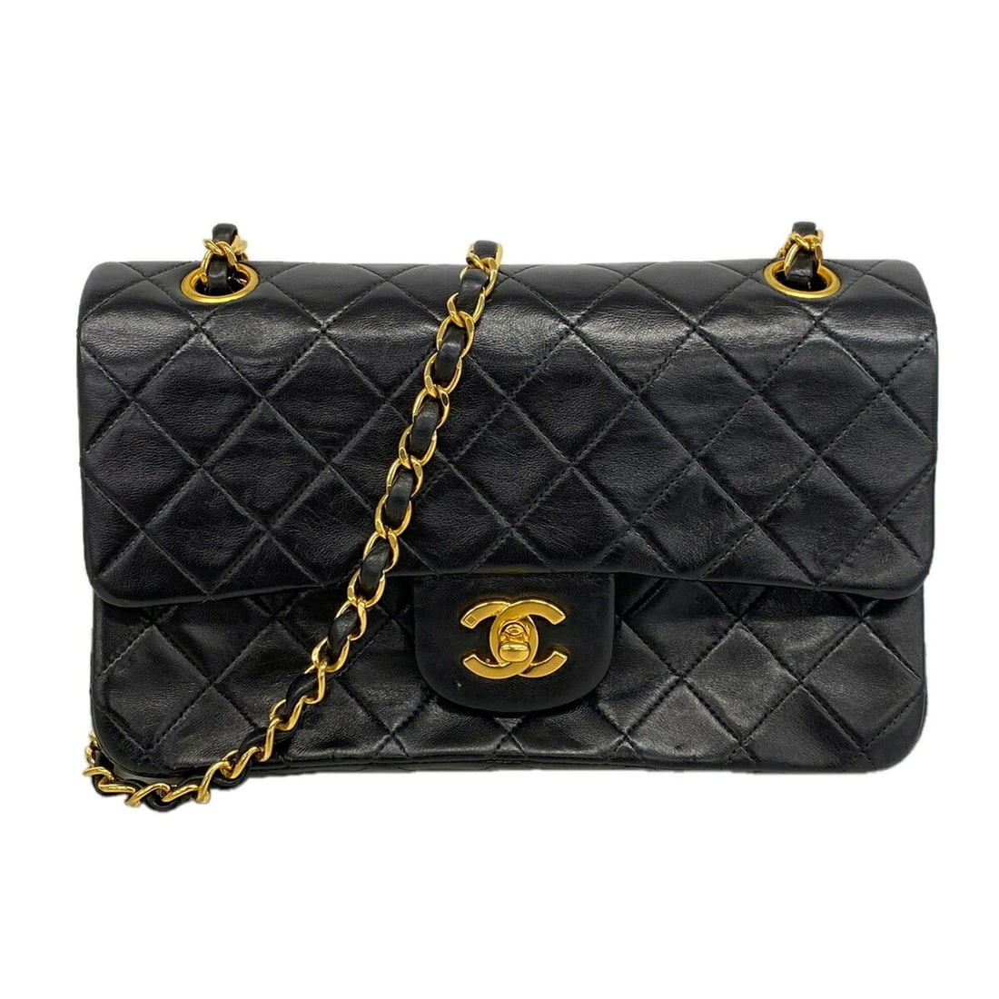 Chanel Matelassé Shoulder Bag, Double Flap, Chain, Lambskin, Black, Women's: --- Catalog ---Category: SizeSize (HxWxD): 14cm x 23cm x 6cm / 5.51'' x 9.05'' x 2.36''Category: DesignType: Shoulder bagColor: BlackGender: WomenMaterial: Leather Hardware Color: GoldLeather/Fur Type