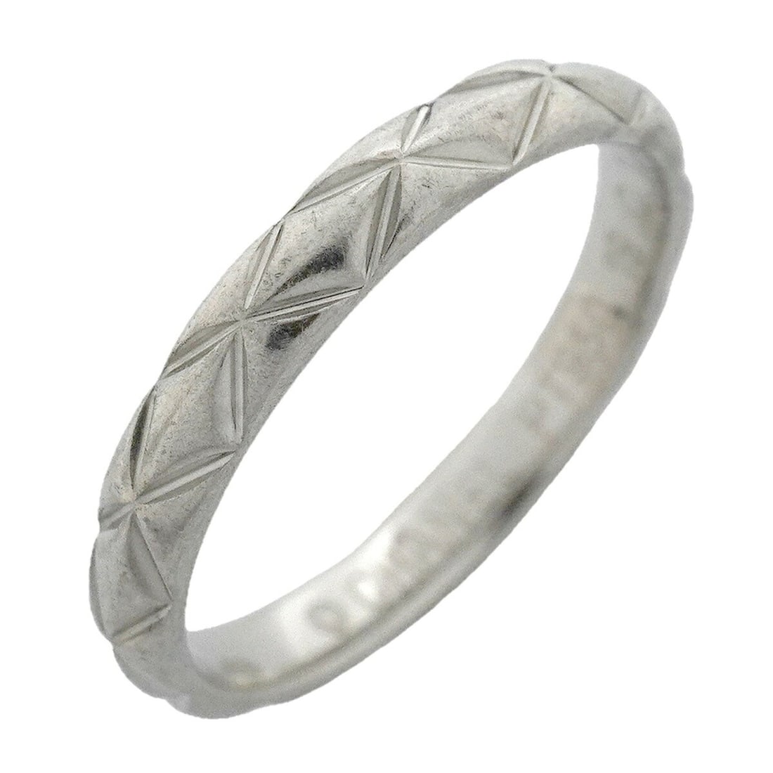Chanel Matelassé Ring, Pt950 Platinum, Size 48, Women's: --- Catalog ---Category: SizeUS Size: 4.5Brand Size: 48Category: DesignType: Band ringGender: WomenMaterial: Platinum 950Category: GeneralBrand: Chanel--- Item List ---Section: ConditionRanking: Rank