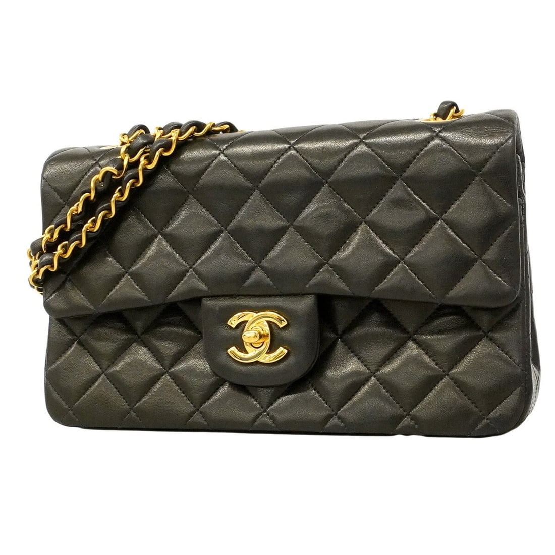 Chanel Matelassé Shoulder Bag, Double Flap, Chain, Lambskin, Black, Women's: --- Catalog ---Category: SizeSize (HxWxD): 14cm x 23cm x 6.5cm / 5.51'' x 9.05'' x 2.55''Category: DesignType: Shoulder bagColor: BlackGender: WomenMaterial: Leather Hardware Color: GoldLeather/Fur Ty