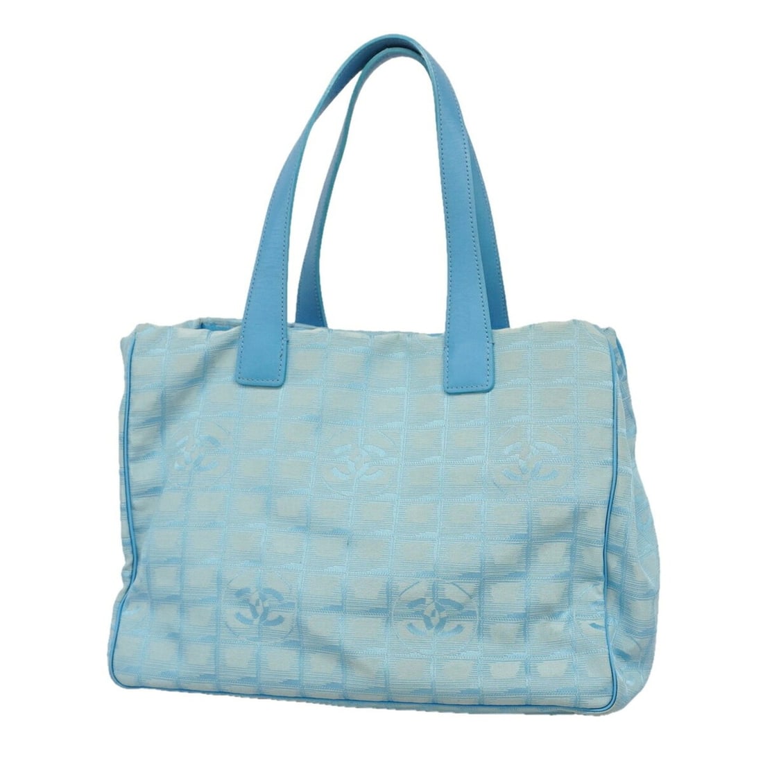 Chanel New Travel Nylon Tote Bag, Blue, Women's: --- Catalog ---Category: SizeSize (HxWxD): 26cm x 34cm x 15cm / 10.23'' x 13.38'' x 5.9''Category: DesignType: Tote bagColor: BlueGender: WomenMaterial: Nylon Hardware Color: SilverCategory: GeneralBr