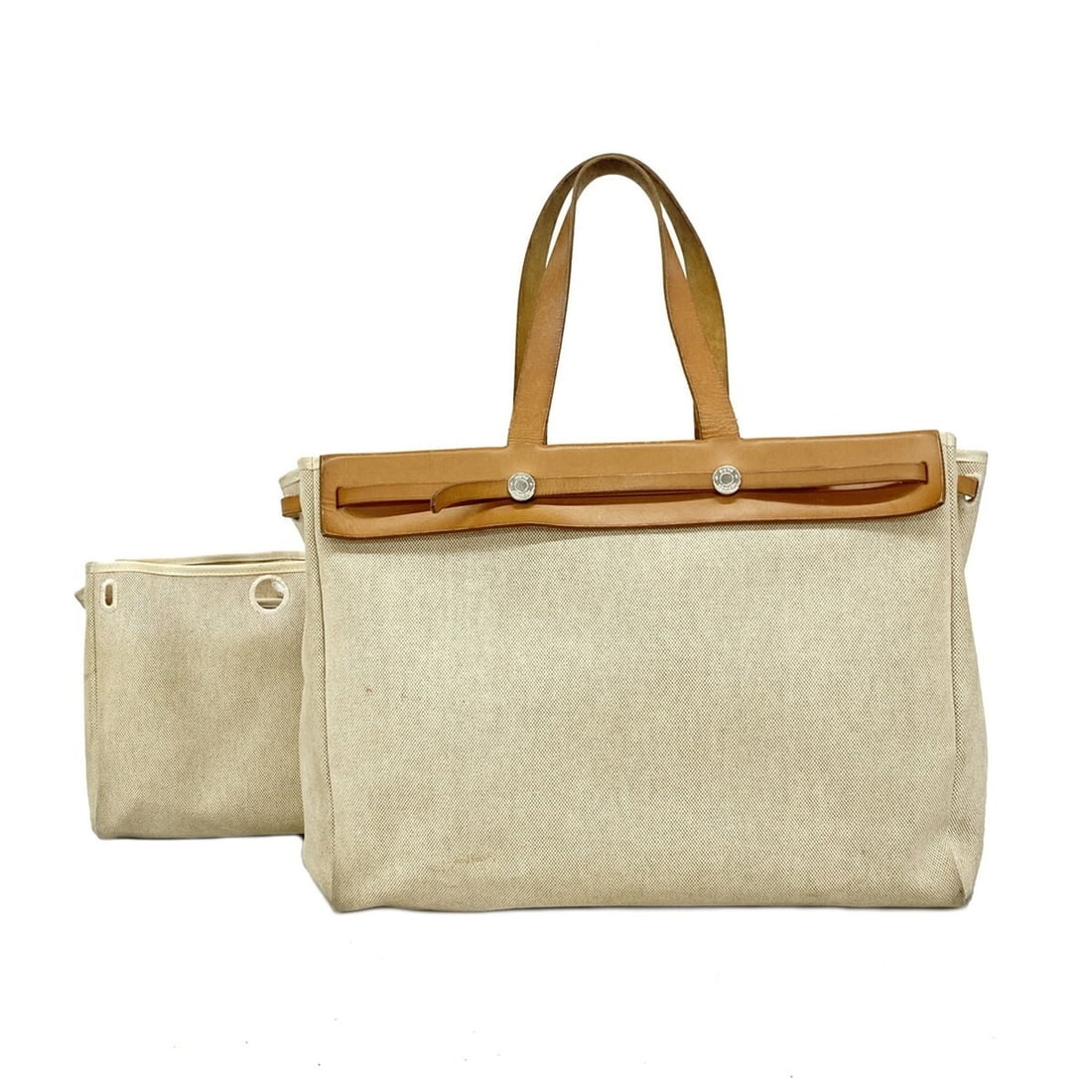 Hermes tote bag, Herbag Cabas MM, Toile H, Natural, ?F stamp, Women's.: --- Catalog ---Category: SizeSize (HxWxD): 31cm x 41cm x 16cm / 12.2'' x 16.14'' x 6.29''Category: DesignType: Tote bagColor: NaturalGender: WomenMaterial: Toile H Hardware Color: SilverCategory: Gene