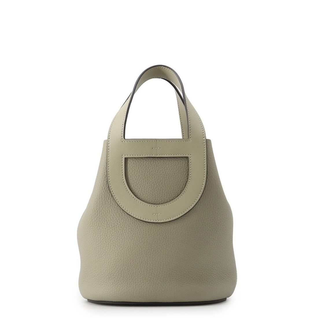 Hermes In the Loop 18 Tote Bag, Sage, Taurillon Clemence Leather, Swift U Stamp.: --- Catalog ---Category: SizeWeight: 380g / 13.4oz.Size (HxWxD): 19cm x 18cm x 13cm / 7.48'' x 7.08'' x 5.11''Category: DesignType: Tote bagGender: WomenMaterial: Taurillon clemence leather , Swift le