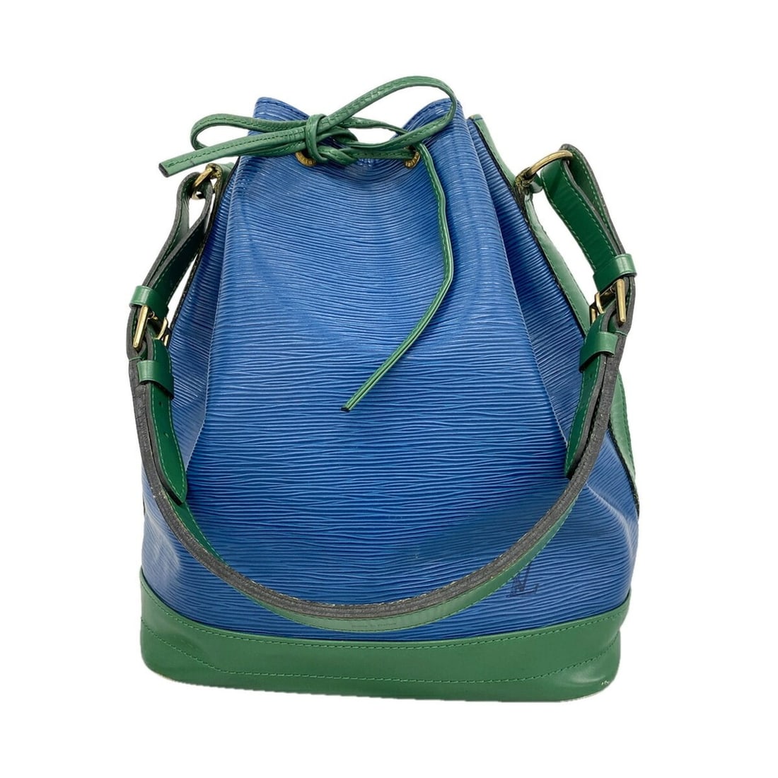 Louis Vuitton Epi Noe Shoulder Bag M44044 Toledo Blue Borneo Green Women's: --- Catalog ---Category: SizeSize (HxWxD): 34cm x 26cm x 19.5cm / 13.38'' x 10.23'' x 7.67''Category: DesignType: Shoulder bagColor: Borneo green, Toledo blueGender: WomenCategory: GeneralMPN: M44044B
