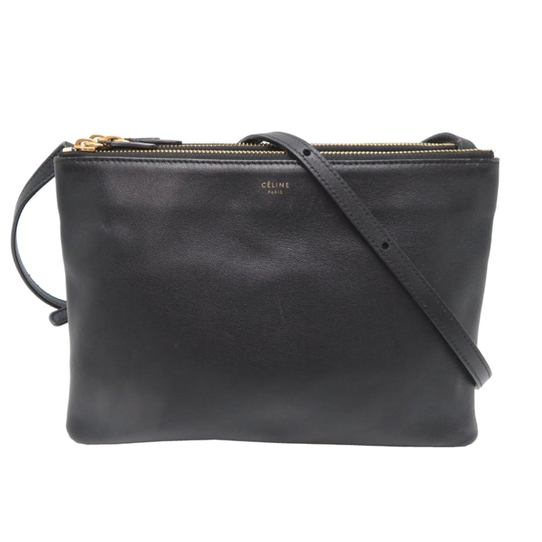 Celine Trio Shoulder Bag for Women, Leather, Black: --- Catalog ---Category: SizeSize (HxWxD): 17cm x 25cm x 3cm / 6.69'' x 9.84'' x 1.18''Category: DesignType: Shoulder bagColor: BlackGender: WomenMaterial: Leather Category: GeneralBrand: CelineCountr