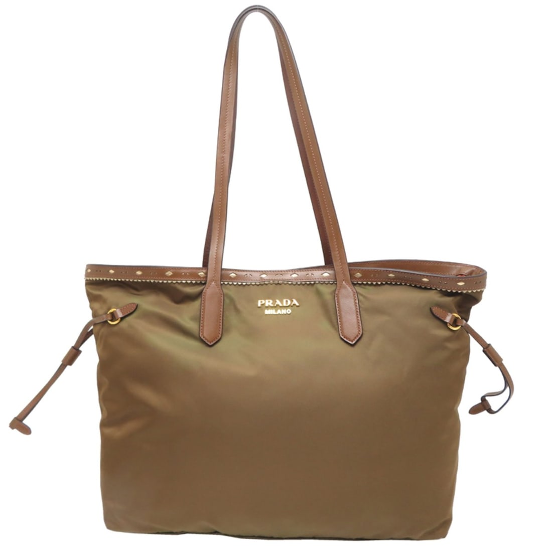 Prada Women's Tote Bag B4001R Nylon Khaki: --- Catalog ---Category: SizeSize (HxWxD): 30cm x 34cm x 13.5cm / 11.81'' x 13.38'' x 5.31''Category: DesignType: Tote bagColor: KhakiGender: WomenMaterial: Nylon Category: GeneralMPN: B4001RBrand: Pr