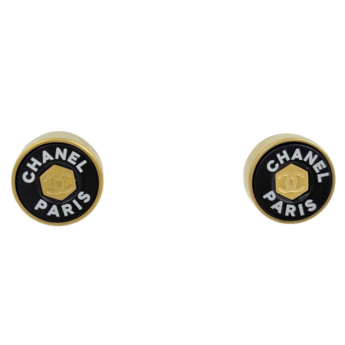 Chanel earrings, Coco Mark, round, GP gold, black, women's.: --- Catalog ---Category: SizeSize (HxWxD): 13.00mm x 13.00mm / 0.51'' x 0.51''Category: DesignType: Stud earringsColor: Black, GoldGender: WomenMaterial: Gold platingCategory: GeneralBrand: Chanel--- 