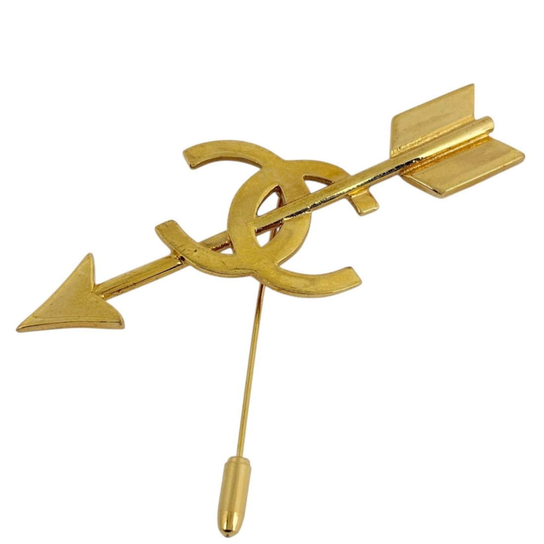 Chanel brooch, Coco Mark, arrow design, GP gold, women's.: --- Catalog ---Category: SizeSize (HxWxD): 7.3cm x 7.8cm / 2.87'' x 3.07''Category: DesignType: BroochColor: GoldGender: WomenMaterial: Gold platingCategory: GeneralBrand: Chanel--- Item List ---Secti