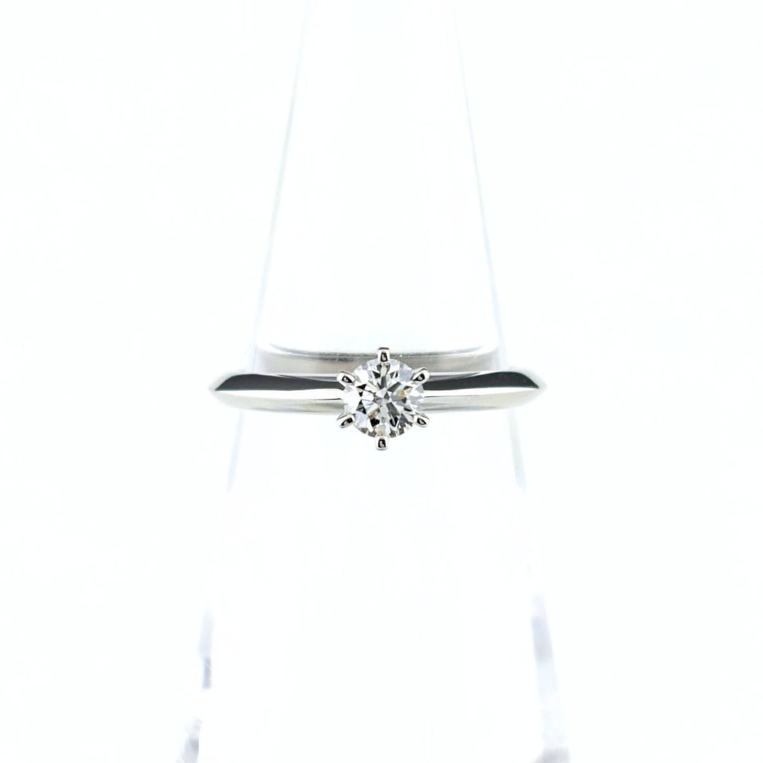 Tiffany & Co. Solitaire Platinum Ring, 1-Diamond Pt950, Women's: --- Catalog ---Category: SizeJP Size: 8.5US Size: 4.5Category: DesignType: Band ringStone: DiamondGender: WomenMaterial: Platinum 950Category: GeneralBrand: Tiffany--- Item List ---Section: ConditionR