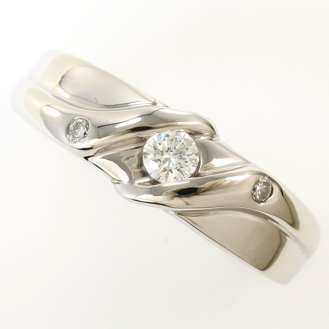 PT900 Platinum Ring, 1 Diamond (0.20ct), with Appraisal Certificate, Total Weight 9.0g, Jewelry: --- Catalog ---Category: SizeWidth: 7mm / 0.28''Weight: 9g / 0.31oz.JP Size: 16US Size: 8Category: DesignType: Band ringColor: PlatinumMetal: PlatinumStone: DiamondGender: WomenMaterial: Platinum 900C