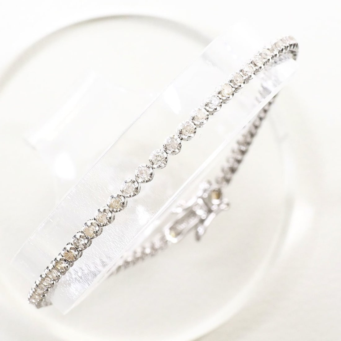 18K (18-karat white gold) bracelet with 1.00ct diamond, includes appraisal certificate, total weight (1 of 11)