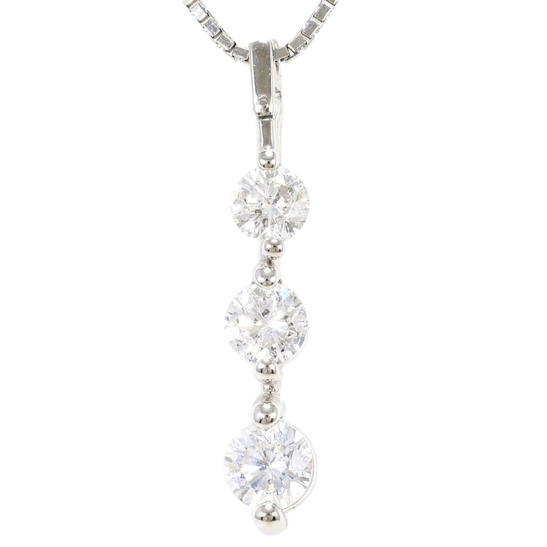 PT900 Platinum / PT850 Necklace with 1.006ct Diamond (I1 clarity), Certificate of Authenticity,: --- Catalog ---Category: SizeWeight: 6.7g / 0.23oz.Pendant Size: 25mm x 5mm / 0.98'' x 0.19''Neck Circumference: 45 cm / 17.71''Category: DesignColor: PlatinumMetal: PlatinumStone: DiamondGender: Wome