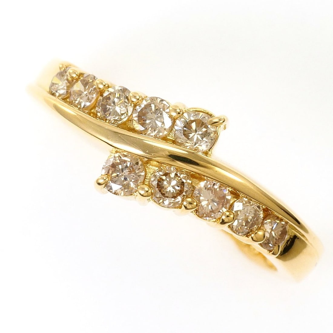 18K (18-karat) Yellow Gold Ring with Brown Diamond (0.50ct), Certificate of Authenticity, Total: --- Catalog ---Category: SizeWidth: 6mm / 0.24''Weight: 2.3g / 0.08oz.JP Size: 9US Size: 5Category: DesignType: Band ringColor: Yellow goldStone: DiamondGender: WomenMaterial: Yellow gold (18K)Categor