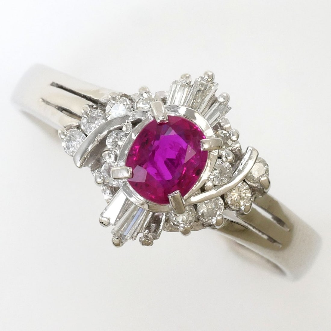 PT900 Platinum Ring, 1 Ruby 0.35ct, Diamond 0.19ct, Total Weight 3.9g, Jewelry (1 of 7)