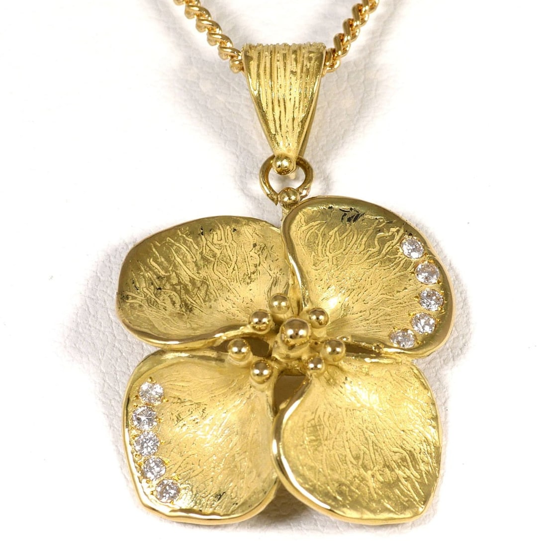 18K (18-karat) Yellow Gold Necklace with Diamond (no carat marking), Certificate of Authenticity,: --- Catalog ---Category: SizeWeight: 10.5g / 0.37oz.Pendant Size: 31mm x 20mm / 1.22'' x 0.78''Neck Circumference: 45 cm / 17.71''Category: DesignColor: Yellow goldMetal: GoldStone: DiamondGender: Wom