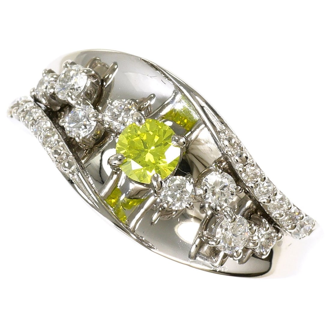 PT950 Platinum Ring, 1 Yellow Diamond 0.170ct, 0.36ct, Certificate of Authenticity, Total Weight: --- Catalog ---Category: SizeWidth: 9mm / 0.35''Weight: 5.1g / 0.17oz.JP Size: 13US Size: 6.5Category: DesignType: Band ringColor: Platinum, YellowMetal: PlatinumStone: DiamondGender: WomenMaterial: P