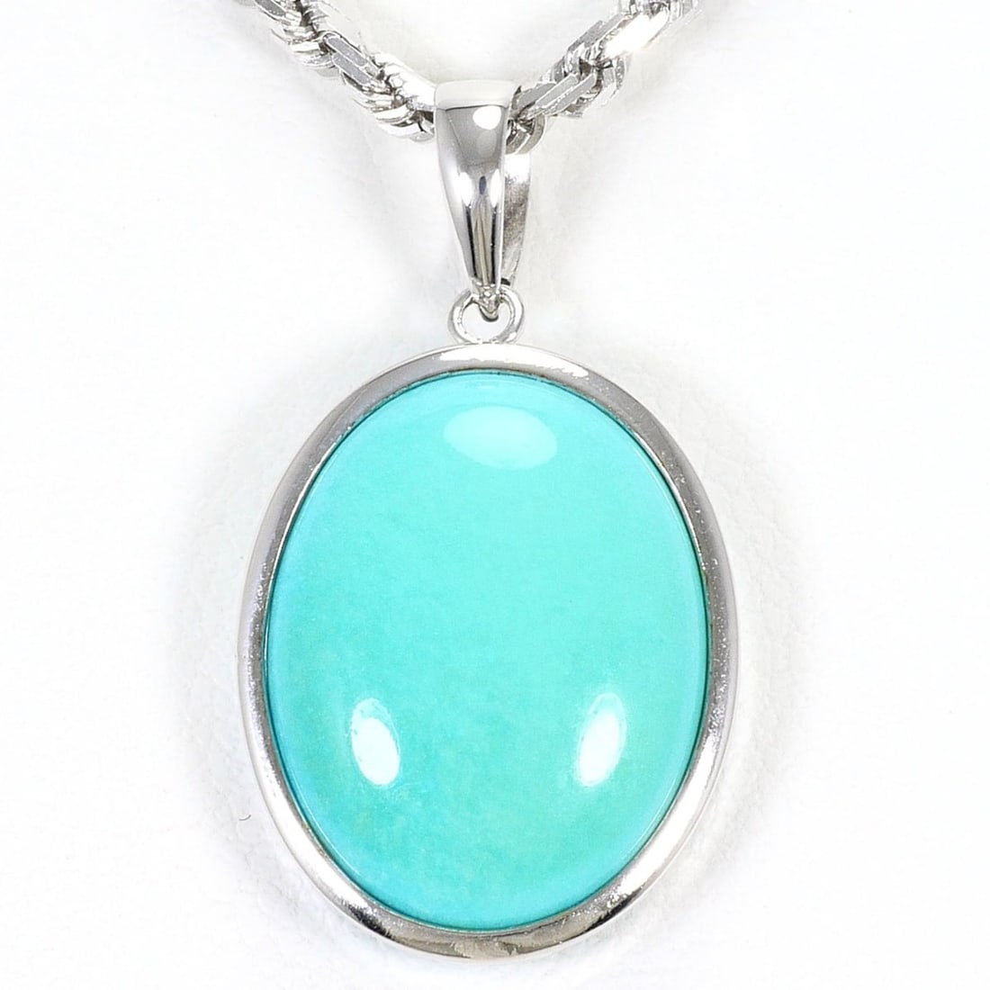 18K (18-karat white gold) necklace with turquoise, includes certificate of authenticity, total (1 of 13)