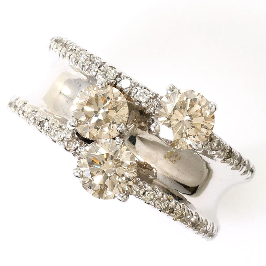 18K (18-karat white gold) ring with brown diamonds (1.23ct and 0.19ct), includes appraisal (1 of 11)