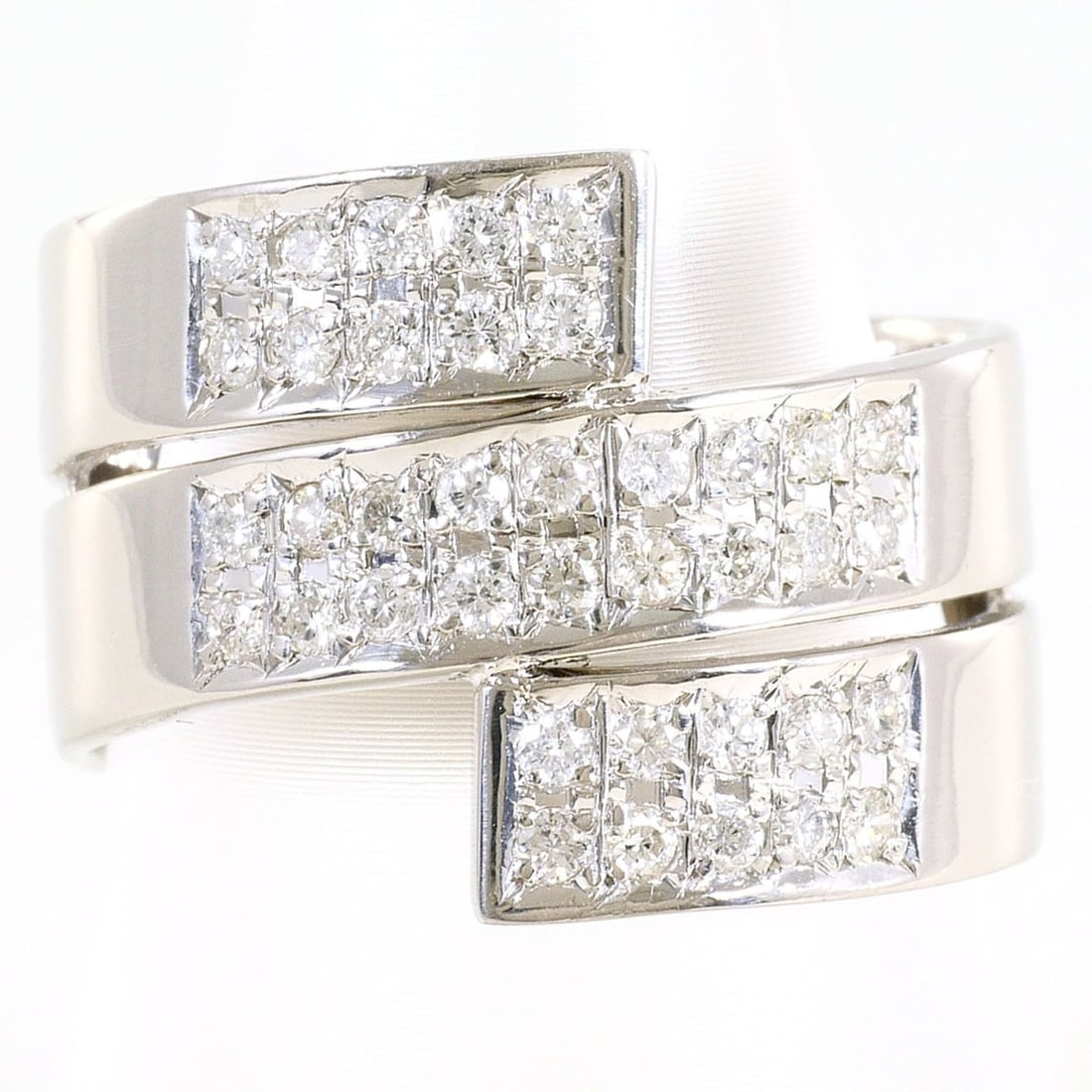 PT900 Platinum Ring, 1 Diamond (0.48ct), with Appraisal Certificate, Total Weight 11.1g, Jewelry (1 of 13)