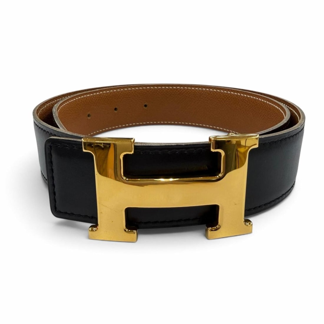 HERMES Vintage Gold Hardware Margiela Era H Logo Reversible Leather Belt Black Brown 70 ?B Stamp: --- Catalog ---Category: SizeLength: 68cm - 73cm / 26.77'' - 28.74''Category: DesignType: Standard beltColor: Black, BrownGender: WomenMaterial (Strap): Leather Category: GeneralBrand: HermesCountry o