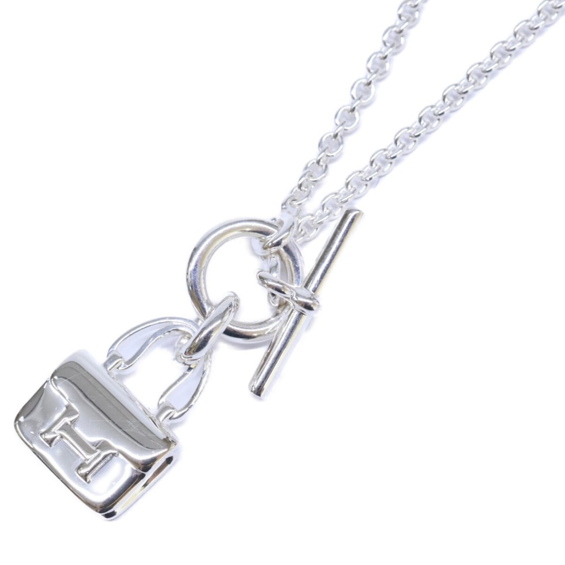 HERMES Hermes Beautiful condition Ag925 Amulette Constance pendant necklace silver women's: --- Catalog ---Category: SizePendant Size: 12mm / 0.47''Neck Circumference: 41 cm / 16.14''Category: DesignColor: SilverGender: WomenMaterial: Silver 925Necklace Type: NecklaceCategory: GeneralBrand: 