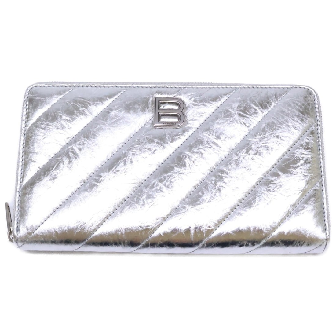 BALENCIAGA 766447 Crush Continental Wallet, Quilted Long Wallet (with coin purse), Silver, Women's: --- Catalog ---Category: SizeSize (HxWxD): 11cm x 19cm x 1.5cm / 4.33'' x 7.48'' x 0.59''Category: DesignType: Long wallet (bi-fold)Color: SilverGender: WomenMaterial: Leather Leather/Fur Type: Calfsk