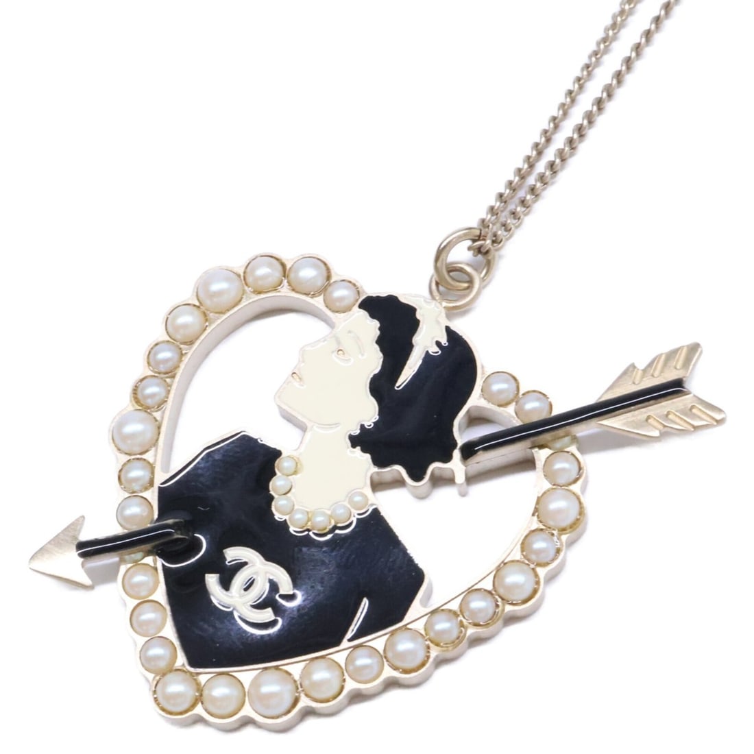CHANEL Chanel Beautiful Condition 10P Coco Pearl Heart & Arrow Necklace Light Gold Hardware Women's: --- Catalog ---Category: SizePendant Size: 40mm / 1.57''Neck Circumference: 60.5 cm / 23.81''Category: DesignGender: WomenMaterial: Gold platingNecklace Type: NecklaceCategory: GeneralBrand: Chanel---