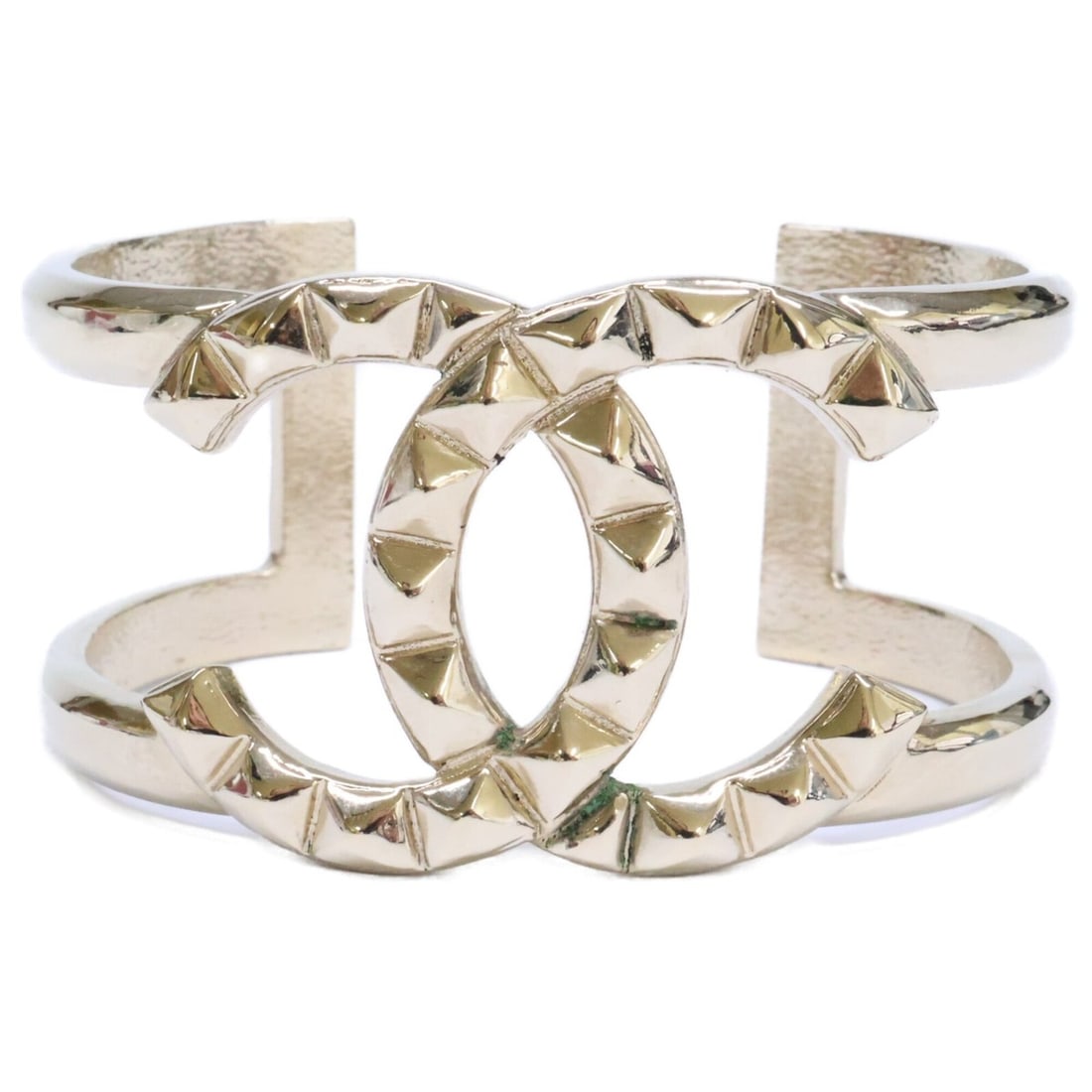 CHANEL A17C Studded Coco Mark Bangle, Light Gold, Women's: --- Catalog ---Category: SizeLength: 16.5cm / 6.49''Category: DesignType: BangleGender: WomenMaterial: Gold platingCategory: GeneralBrand: Chanel--- Item List ---Section: ConditionRanking: Rank AB Use