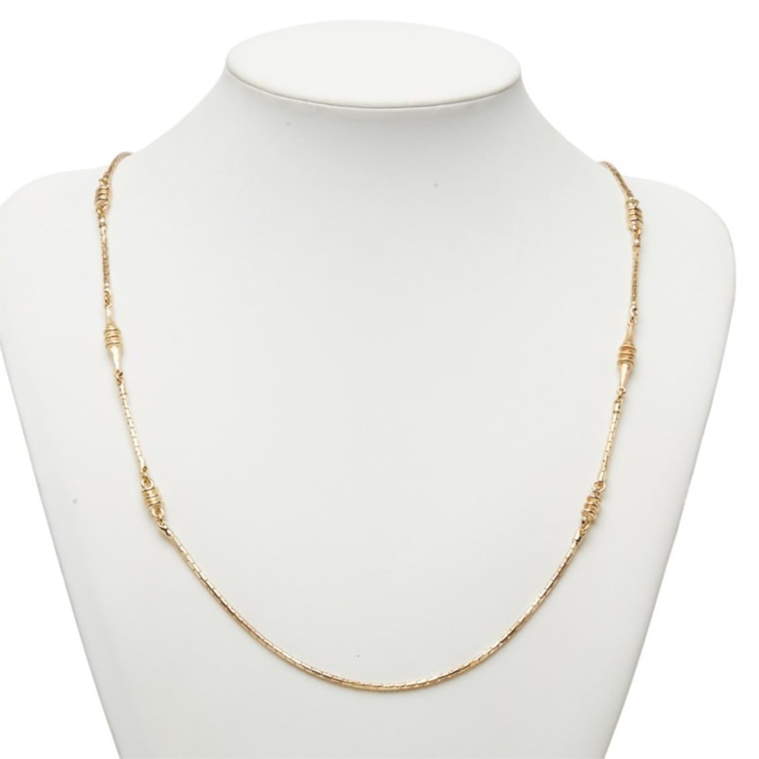 Christian Dior Dior Long Chain Necklace, Gold Plated, Women's: --- Catalog ---Category: SizeNeck Circumference: 91 cm / 35.82''Category: DesignColor: GoldGender: WomenNecklace Type: NecklaceCategory: GeneralBrand: Christian Dior--- Item List ---Section: Condition