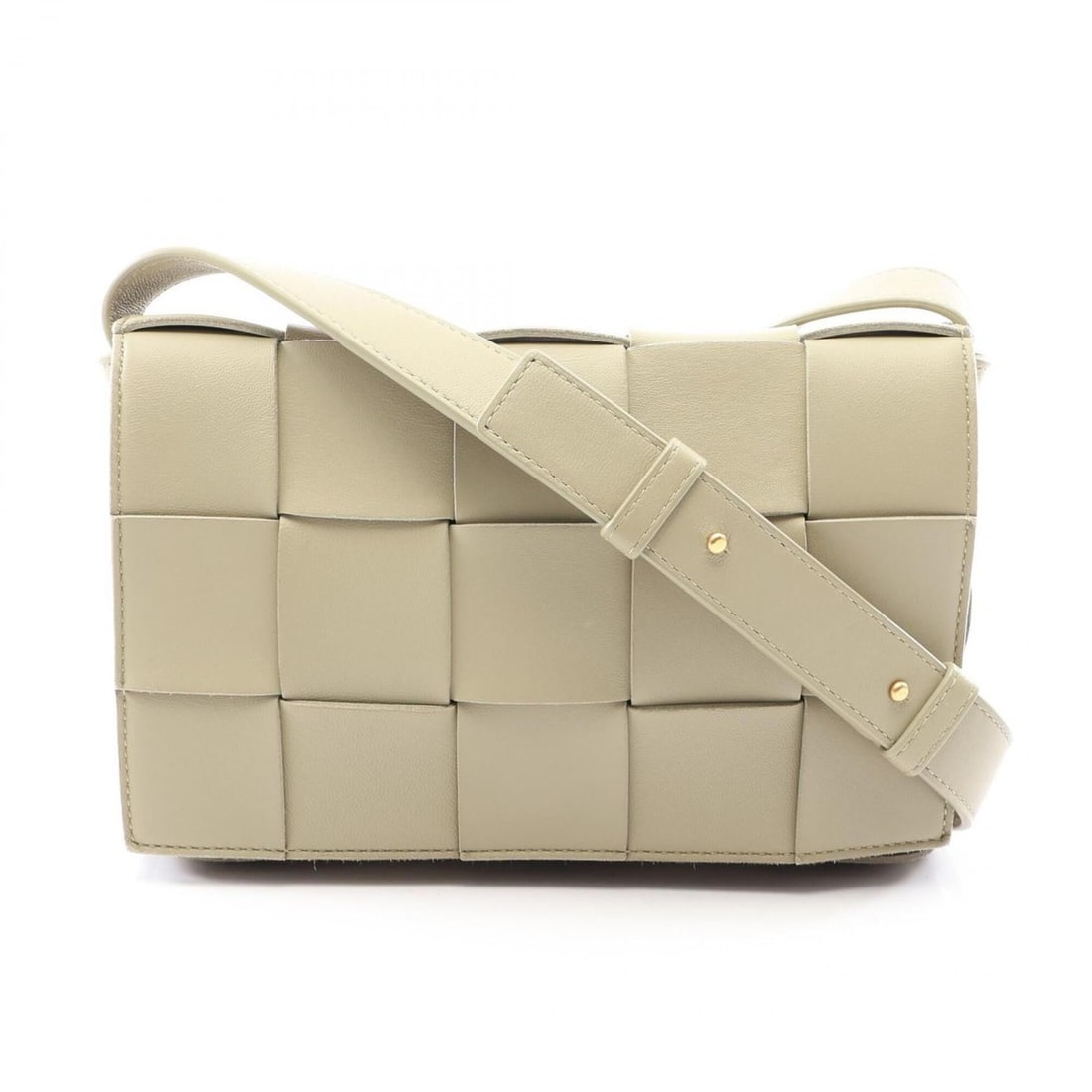 Bottega Veneta Cassette Maxi Intrecciato Shoulder Bag/Handbag, Leather, Women's, Khaki: --- Catalog ---Category: SizeSize (HxWxD): 15cm x 22cm x 5cm / 5.9'' x 8.66'' x 1.96''Category: DesignType: Handbag, Shoulder bagColor: KhakiGender: WomenMaterial: Leather Category: GeneralBrand: Bott