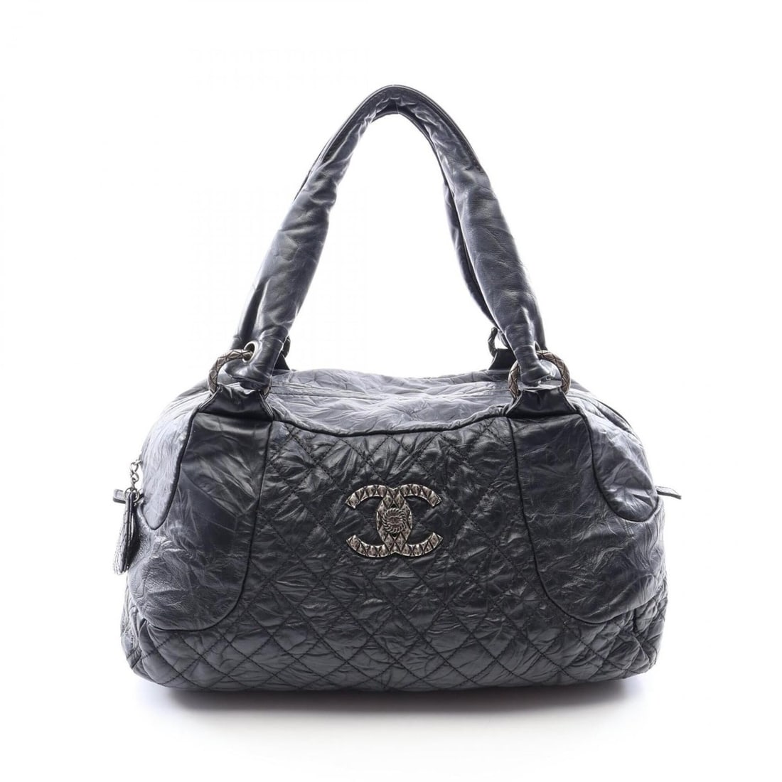 Chanel Coco Rider Bowling Bag, Boston Handbag, Calfskin Leather, Women's, Black: --- Catalog ---Category: SizeSize (HxWxD): 20cm x 36cm x 18cm / 7.87'' x 14.17'' x 7.08''Category: DesignType: Boston bag, HandbagColor: BlackGender: WomenMaterial: Leather Leather/Fur Type: CalfskinC