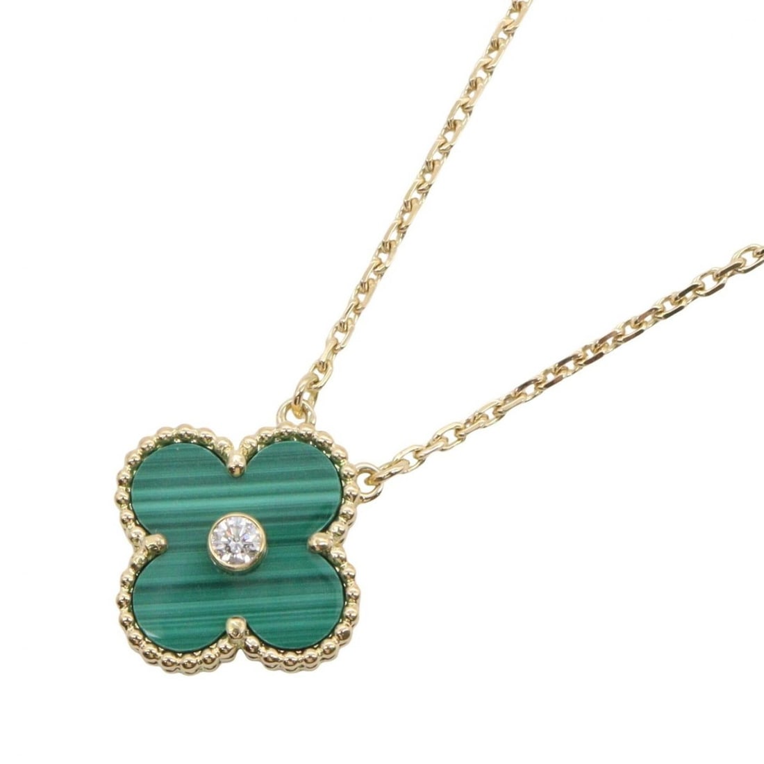 Van Cleef & Arpels Vintage Alhambra Malachite 1PD Necklace - Necklace, Jewelry, Diamond, 18K (Yellow: --- Catalog ---Category: SizePendant Size: 15mm x 15mm / 0.59'' x 0.59''Neck Circumference: 37.5 cm - 42 cm / 14.76'' - 16.53''Category: DesignColor: Clear, Gold, GreenGender: WomenMaterial: Yellow go